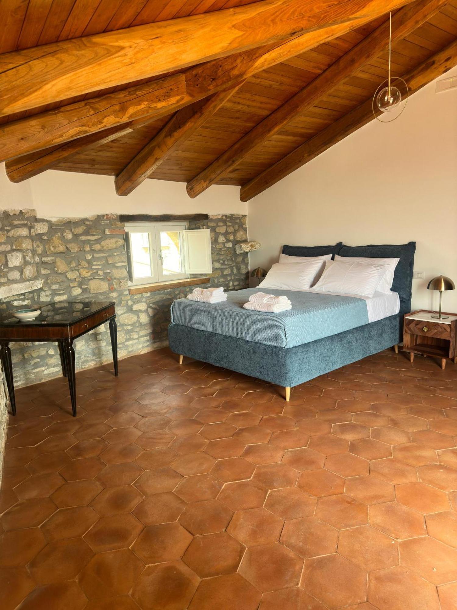 Bed and Breakfast La Mansarda à Castellabate Extérieur photo